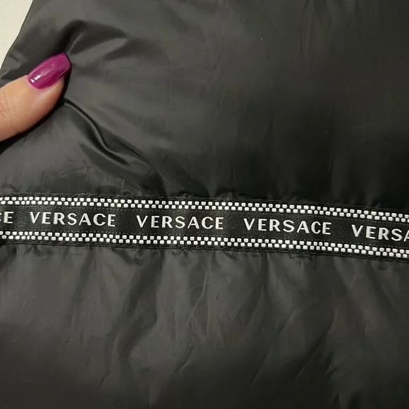 Versace Men sleeveless puffer jacket